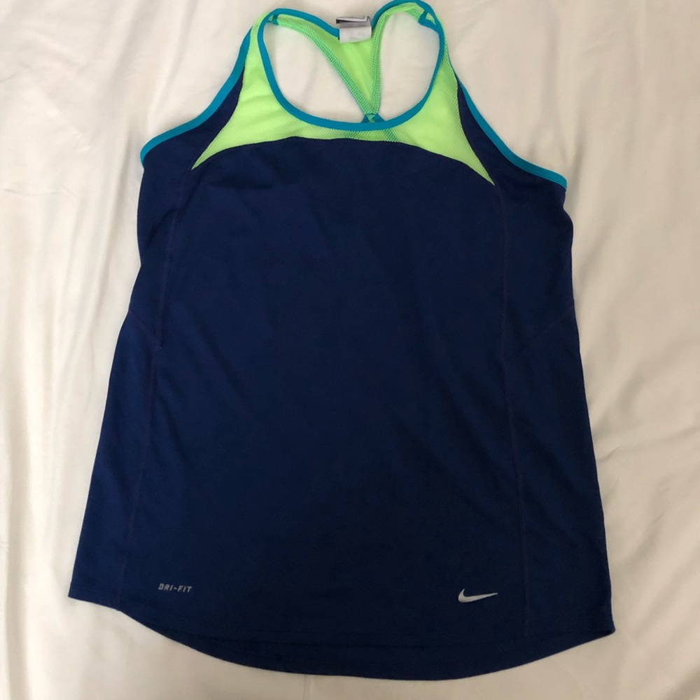💙 Nike Dri Fit woman’s tank 💚